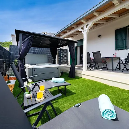 Сasa de vacaciones House With A Parking Space Dugi Rat, Omis - 23046 *